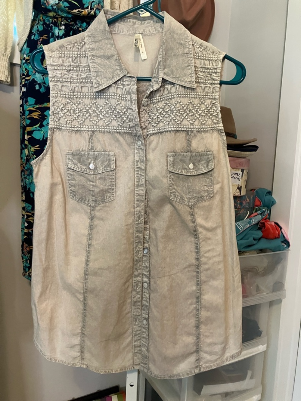Live 4 Truth Sleeveless Embroidered Button-Front Top - Light Beige